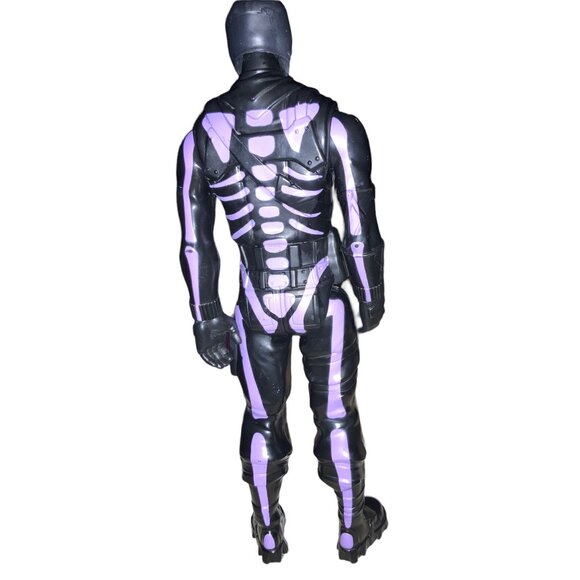 Fortnite Skull Trooper Purple Skeleton Action Figure Victory Series 2019 - Picture 6 of 12